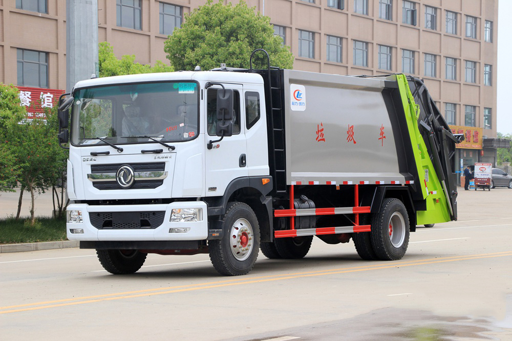 10立方东风D9 压缩垃圾车